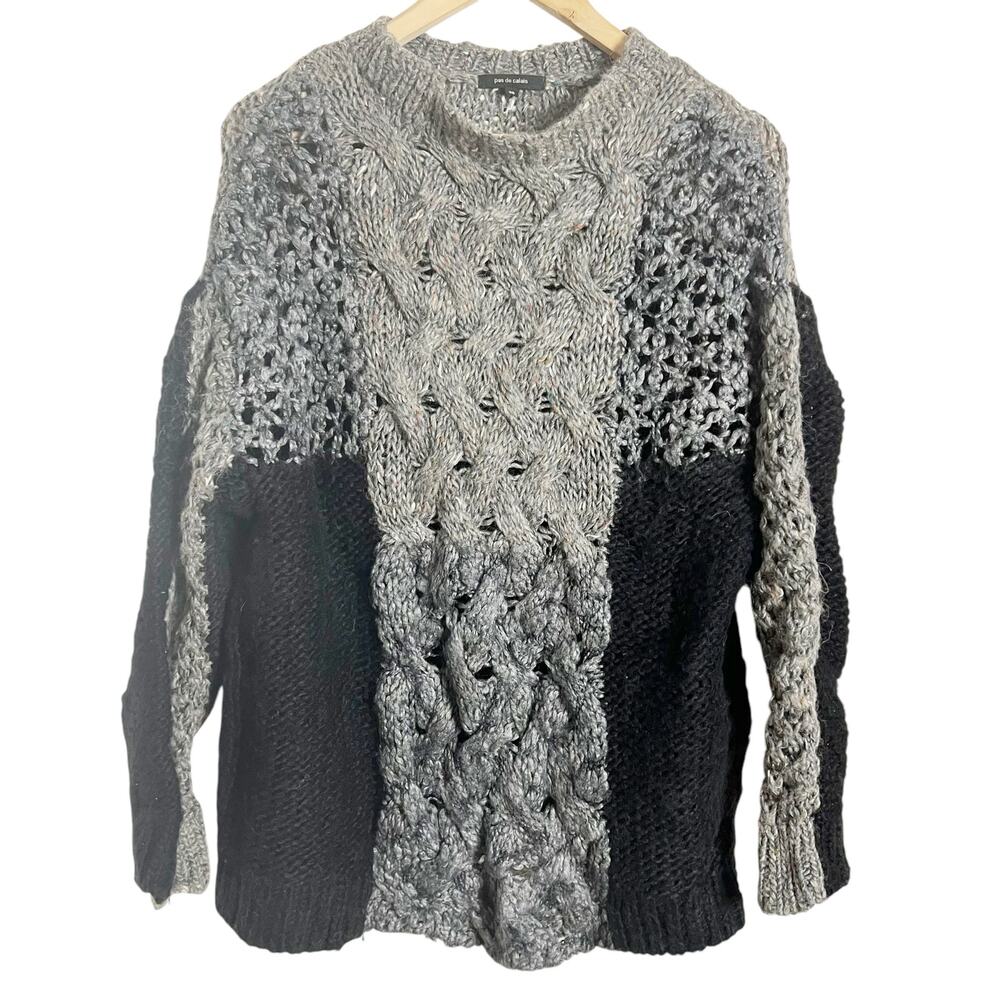 Pas de Calais Gray Black Cable Knit Wool Crewneck Pullover Sweater Size Small